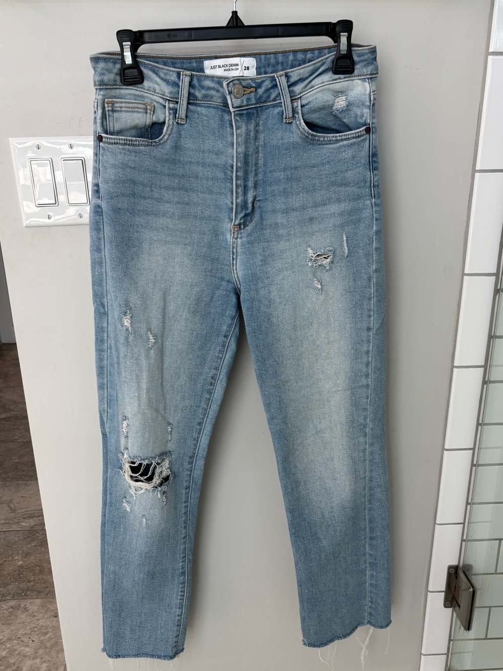 Just Black Light Blue Distressed Cropped Jeans